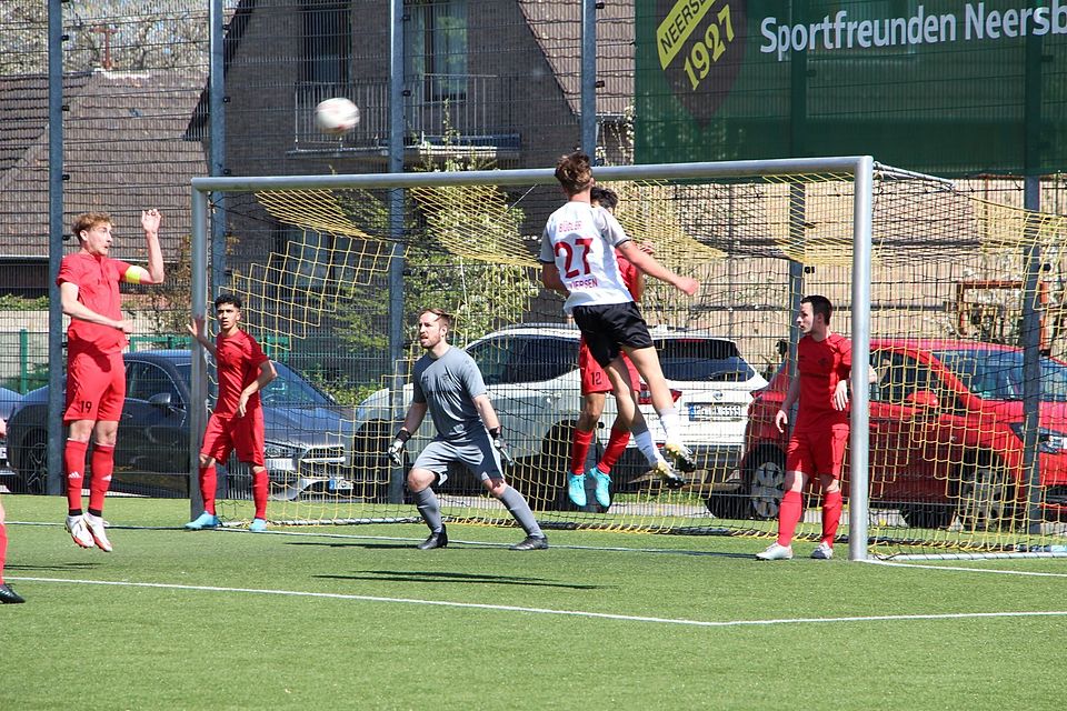 Die DJK/VfL Giesenkrichen gewann mit 2:1 gegen den 1. FC Viersen im Spiel um Platz drei.