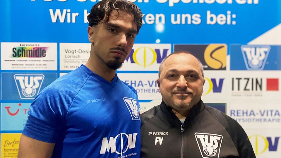 Neuzugang Mustafa Sabirsuyu (links) und TuS-Sportchef Franco Viteritti | Foto: Nicole Viteritti