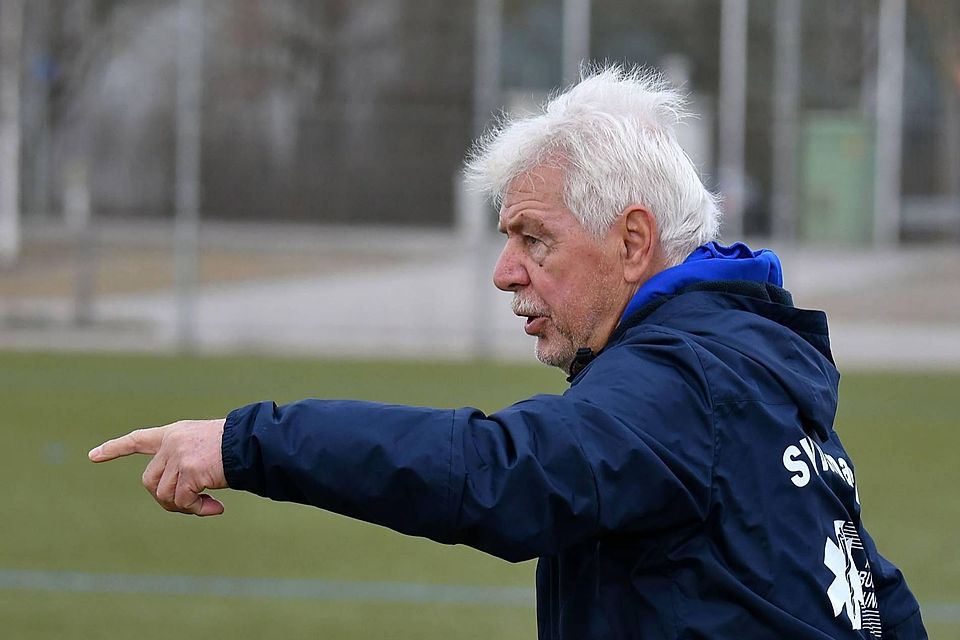 Eine Ära geht zu Ende: Den Abschied vom Fußball verkündet jetzt die Dornacher Trainer-Legende Anton Plattner – nach der Saison hört der 73-Jährige auf.