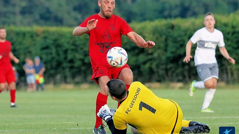 Fast hätte es da hinter den Geesdorfern geklingelt...