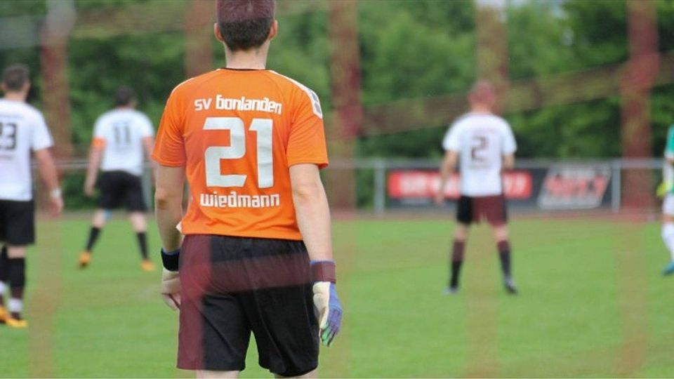 Pechvogel im Bonlandener Trikot: Durch einen krassen Fehler verschuldet Luca Wiedmann das 0:1. Foto: Frey