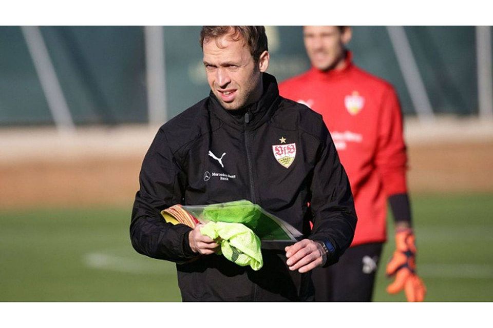 Seine Zukunft beim VfB Stuttgart ist derzeit noch offen: Andreas Hinkel, der Trainer des abstiegsbedrohten Regionalligateams. Foto: Baumann