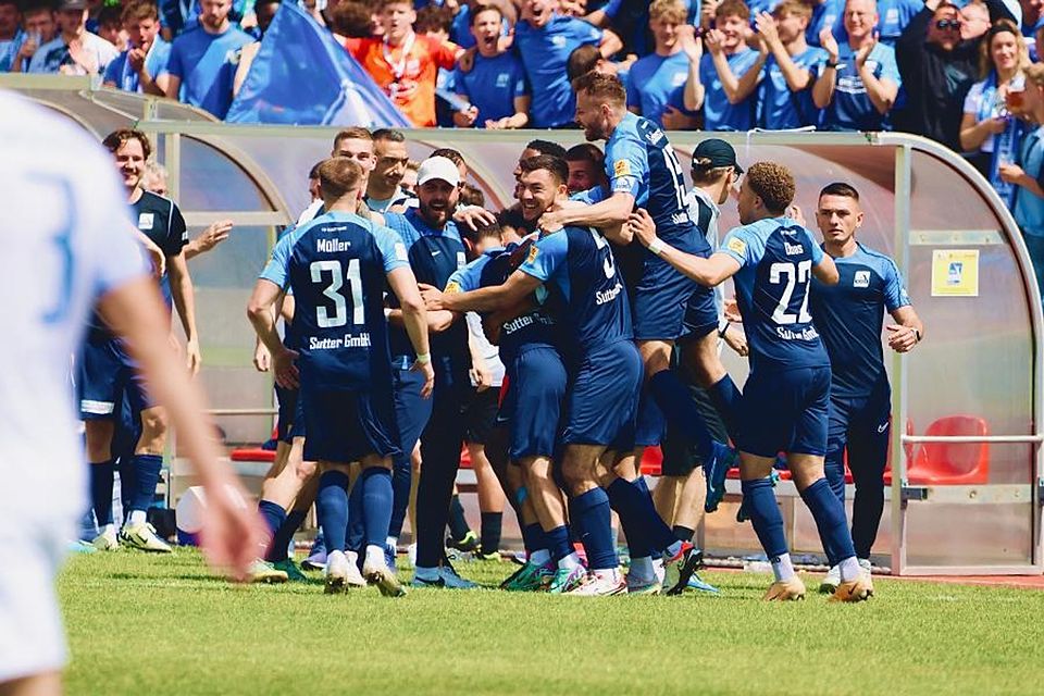 Verbandspokalsieger Schott Mainz könnte über kurz oder lang Konkurrenz aus dem Profi-Fußball bekommen.. Foto: Marcel Heeg Verbandspokalsieger Schott Mainz könnte über kurz oder lang Konkurrenz aus dem Profi-Fußball bekommen.. Foto: Marcel Heeg