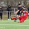 Ein umkämpftes Derby endete wie bereits im Hinspiel mit einem Remis. Der FC 07 (in schwarz) beendete die Partie gegen die TSV Auerbach (in rot) mit nur noch acht Spielern. 