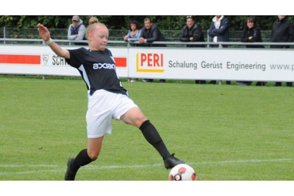 Zug zum Tor: Jugendspielerin Mia Büchele vom SSV Ulm 1846 Fußball startet jetzt auch in der deutschen Nationalmannschaft durch.  Rudi Apprich