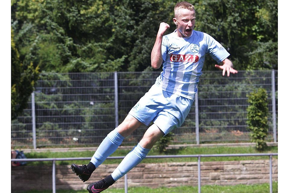 Dominik Kowalski und die B-Junioren der Stuttgarter Kickers haben zu Saisonbeginn schon Grund zum Jubeln. Foto: Yavuz Dural