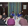 Am Dienstag trafen sich Vertreter des SV Medizin Uchtspringe und des KFV Fußball Altmark-Ost zu einem ersten Arbeitsgespräch bezüglich des Pokal-Endspieltages am 9. Juni in Uchtspringe. Foto: Martin Rehberg