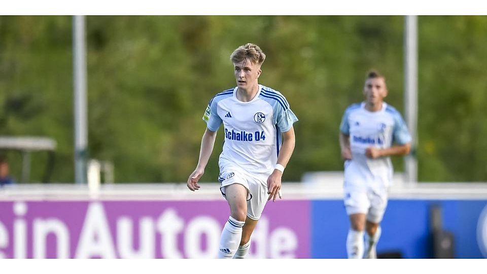 Im Dress des FC Schalke fühlt sich der Herborner Paul Pöpperl wohl. © FC Schalke 04