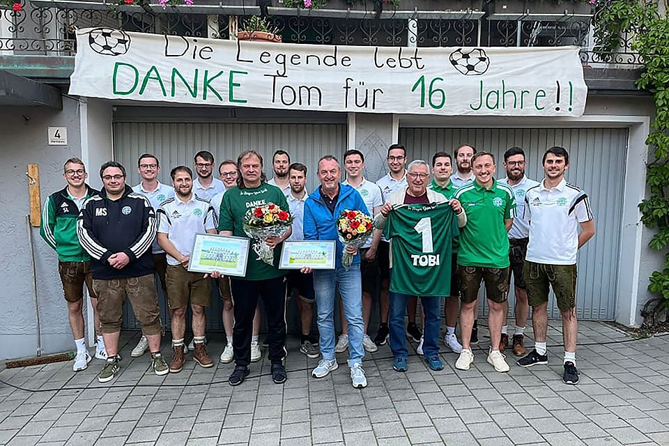 Verabschiedet sich nicht nur vom TSV Dieterskirchen, sondern zieht auch als Fußballtrainer einen Schlussstrich: Rainer Summerer (blaues Oberteil).