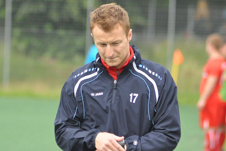 Gersthofen-Coach Eduard Keil eröffnet zusammen gegen den TSV Weringen die Bezirksligasaison 2015/16.
