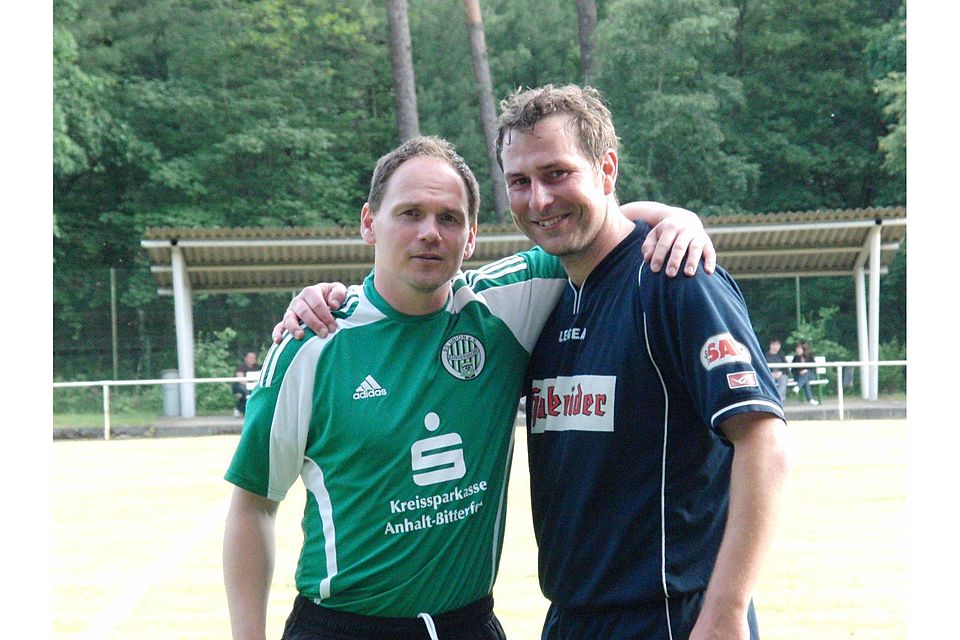 Vor über zwanzig Jahren gemeinsam bei Lok DE und Anhalt DE aktiv- die Trainer Sven Schreiter (re.) und René Höllrigl (FOTO: Holger Bär)