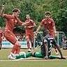 Die Sportfreunde Siegen (in Rot) bezwangen Ligarivale SG Finnentrop/Bamenohl im Finale des Germanen-Cups.
