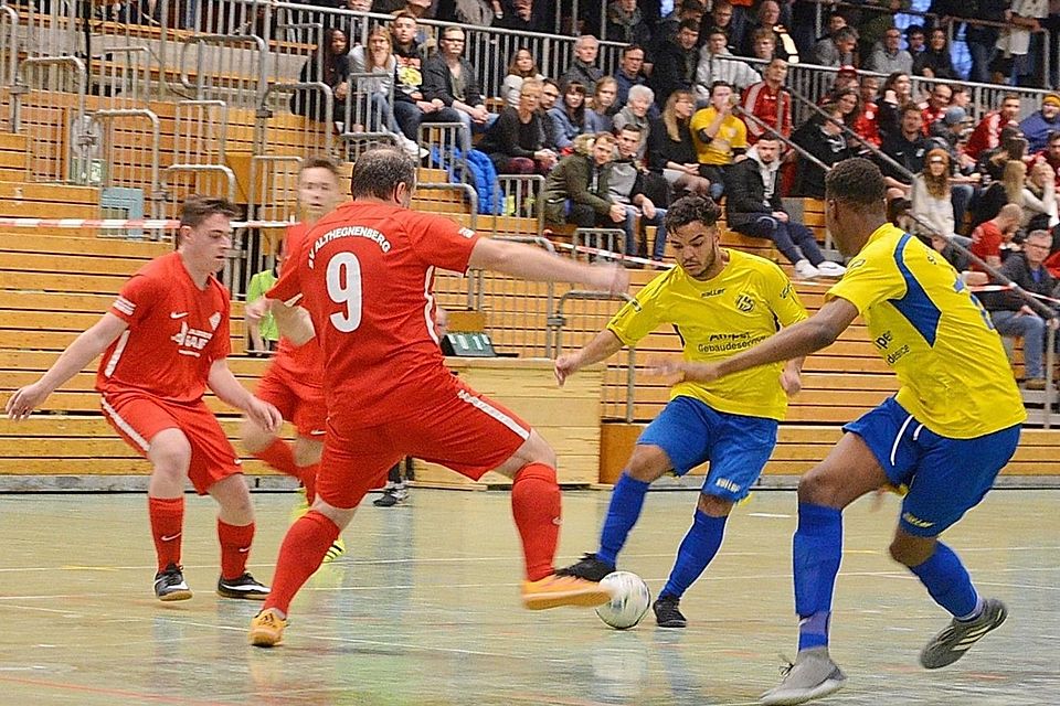 Der SC Fürstenfeldbruck (gelbe Trikots) schaffte zuletzt den Sprung zur Zugspitzmeisterschaft.