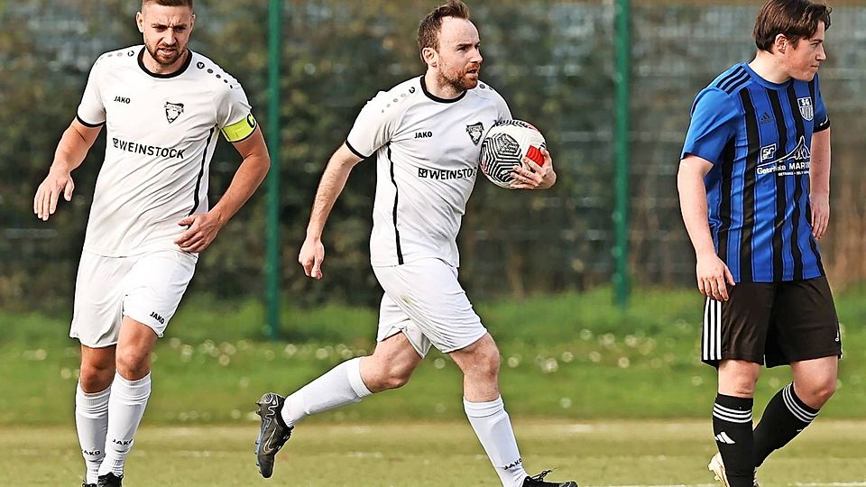 Auf dem Weg in die Bezirksliga? Mit einem Sieg am Sonntag in Leiwen könnten Thomas Beck (Mitte) und der SV Wittlich ihre Aufstiegschancen noch einmal deutlich erhöhen.