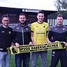 Von links nach rechts: Sportlicher Leiter Matthias Mayerhofer, Trainer Jan Bühler, Neuzugang Korbinian Stuckenberger, Sportlicher Leiter Markus Leitl 