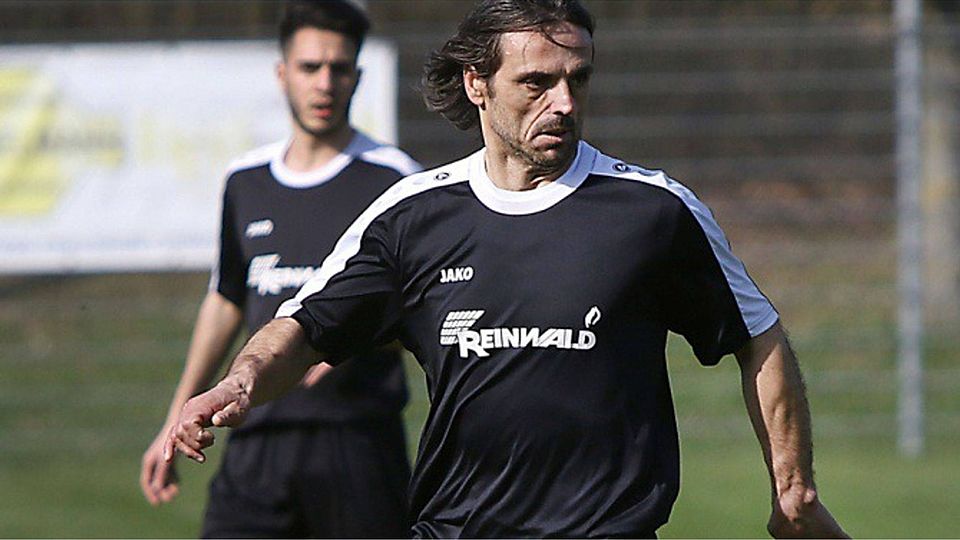 Turas Spielertrainer Branko Okic will bei einem Abstieg bleiben. Foto: Ufuk Arslan