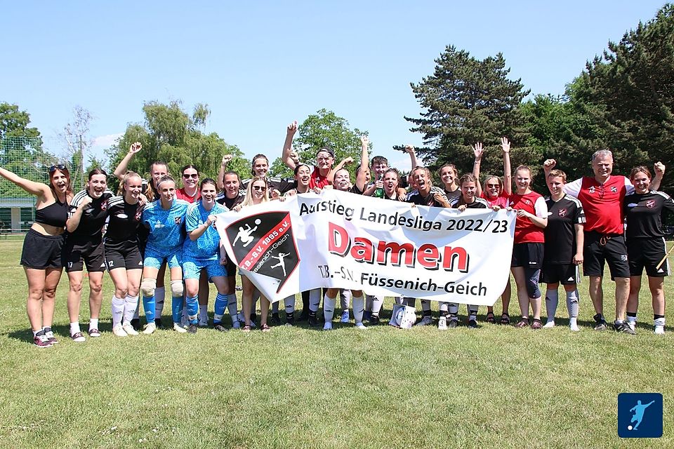 Nach dem Aufstieg im Sommer, folgte jetzt die erfolgreiche Pokalverteidigung der Frauenmannschaft von Füssenich-Geich