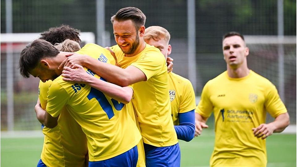 Stehen nach dem starken 4:1 beim SC Daisbach auf dem Relegations-Sprungbrett in Richtung A-Liga: die Fußballer der JSG Aarbergen.	
