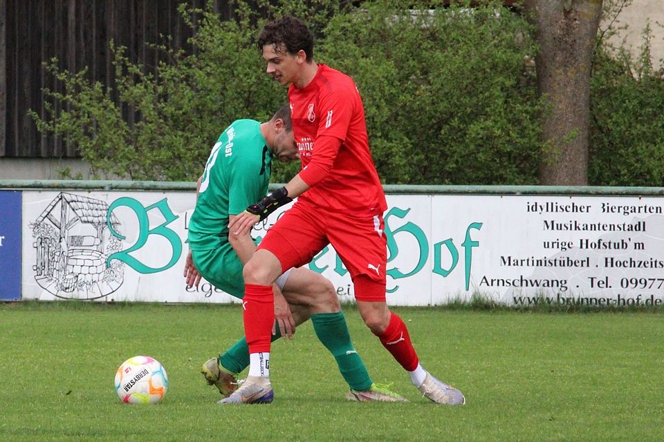 Sorgte mit seinem Treffer für den Sieg seiner Mannschaft: Yannick Attenberger (in Rot).