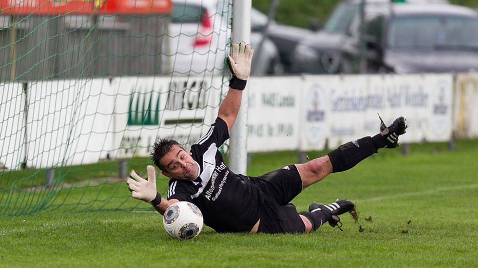F: Becherer Neu-Trainer Klaus Sepaintner (49) in Aktion