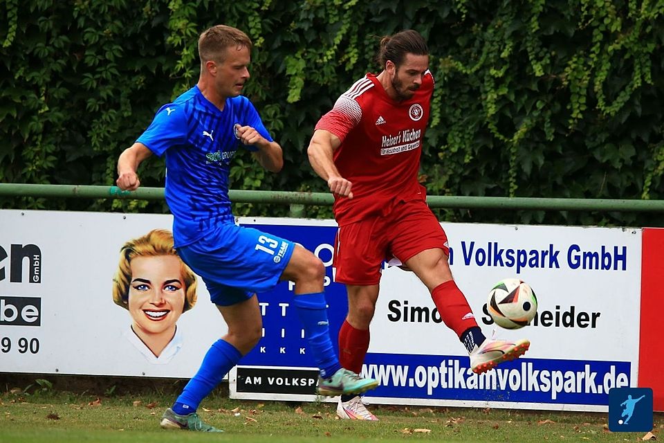 Patrick Wagner (rechts, hier im Einsatz gegen den FSV Schifferstadt) und seine SVW Mainz verloren bei Phönix Schifferstadt überraschend deutlich und verdient. 
