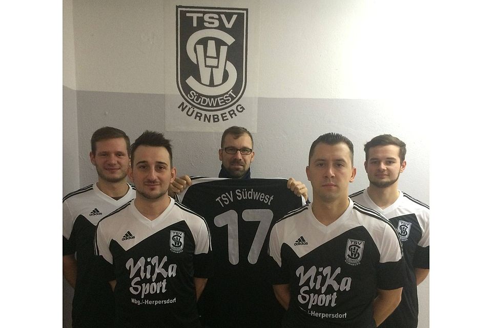 Von links: Philipp Schatz, Hakan Balci, Toni Huber, Dustin Zemlak und Thomas Schubert. F: TSV