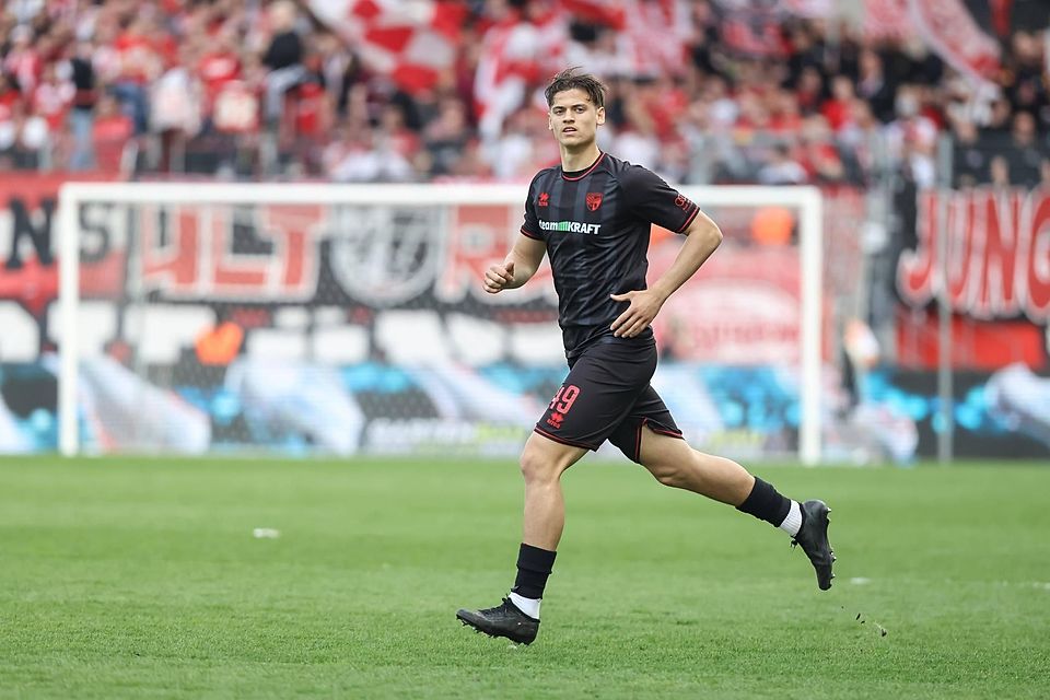 Tomislav Bagaric gibt sein Profi-Debüt in der 3. Liga.