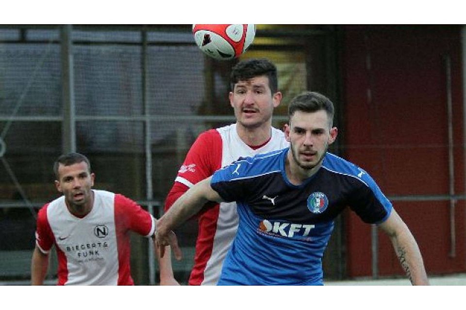 Der eingewechselte Gentian Lekaj (vorne) traf doppelt für Calcio. Foto: Yavuz Dural