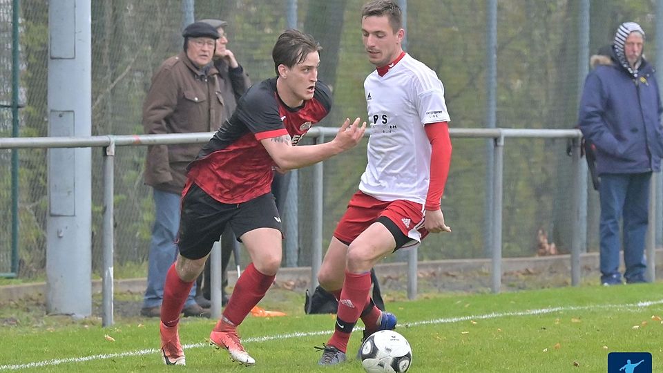 Die Hilsbacher (rot-schwarz) wollen nach zweimal spielfrei wieder voll durchstarten.