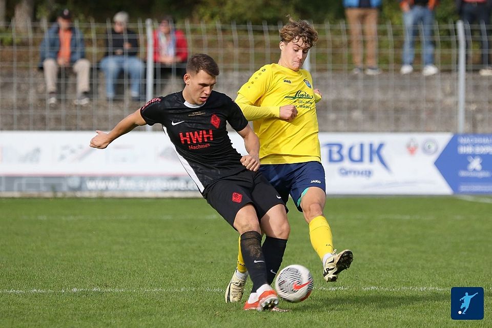 Die Eppinger (schwarz) stehen am Samstag gegen den FC Bammental vor einer Pflichtaufgabe.