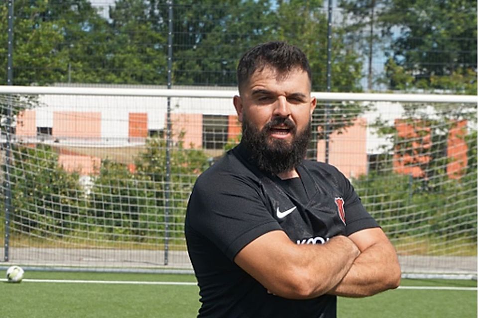 Kapitän des FC Kosova: Shiqeri Alili.