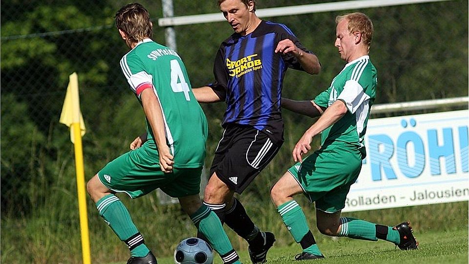 Vom FC Dreisessel kommt Jiri Pavlik (Mitte) zum SV Bernried F: Michael Wagner