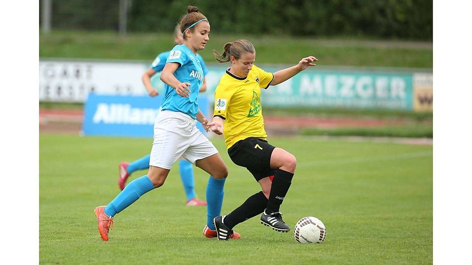 Sofia Borges (links) vom VfL Sindelfingen: Freiburg ist klarer Favorit im Pokalspiel Foto (Archiv): Eibner