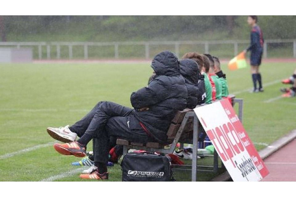 Der SV Fellbach will am Sonntag nicht im Regen stehen – und sitzen. Foto: Patricia Sigerist