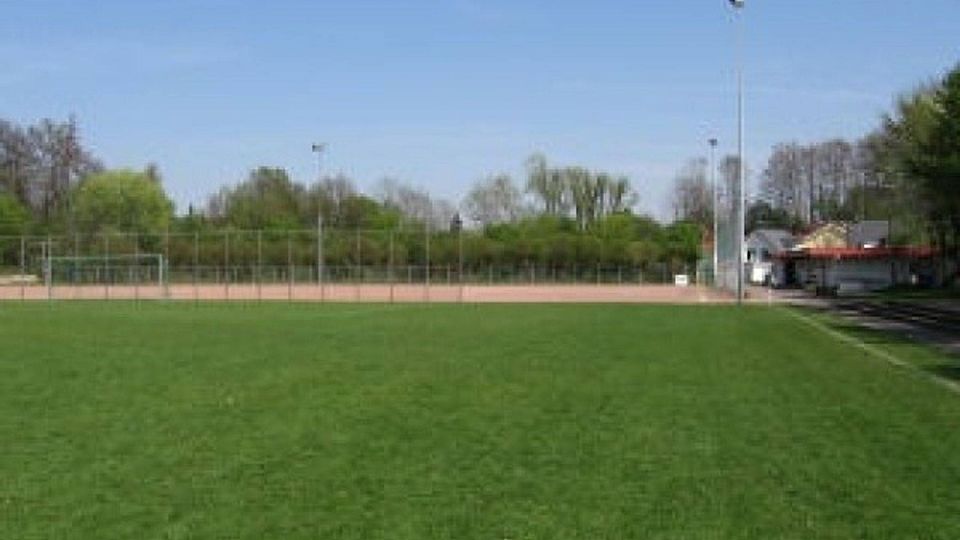 "Tatort" Sutthausen: Auf der Anlage der Rot-Weißen wurde das Spiel gegen Eintracht II am Wochenende abgebrochen. Foto: privat