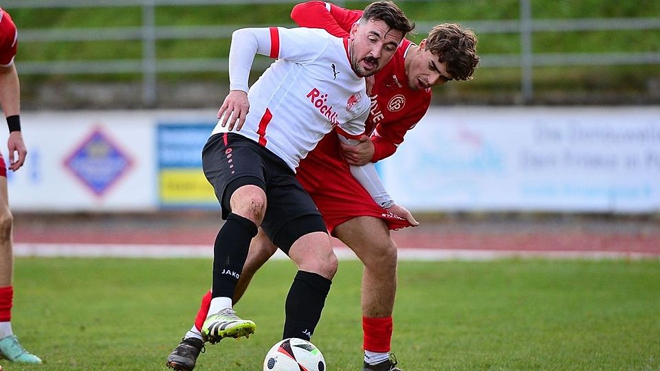 Der 1. FC Bad Kötzting landete in Person des langjährigen Vilzinger Leitwolfs Christoph Schwander (links) einen Top-Transfer.