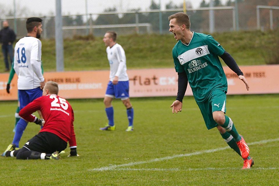 Der TSV Neudrossenfeld (im Bild 1:1-Schütze Steffen Widmaier) darf sich nach einem hart erkämpften 3:3 über einen Punkt gegen Viktoria Aschaffenburg freuen. F: Kolb