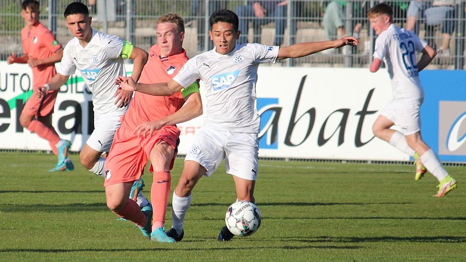 Die Walldorfer U19 (weiß) darf ein weiteres Jahr in der Bundesliga für Furore sorgen.