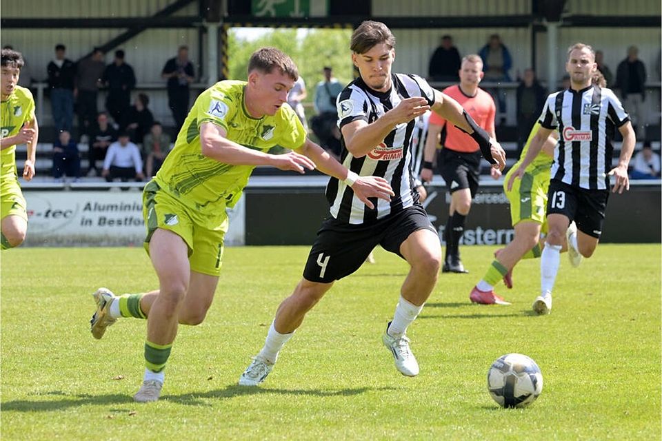 Enrico Krieger (rechts/Archivfoto) musste sich nach einer kleinen Erfolgsserie nun dem FC Nöttingen beugen. 