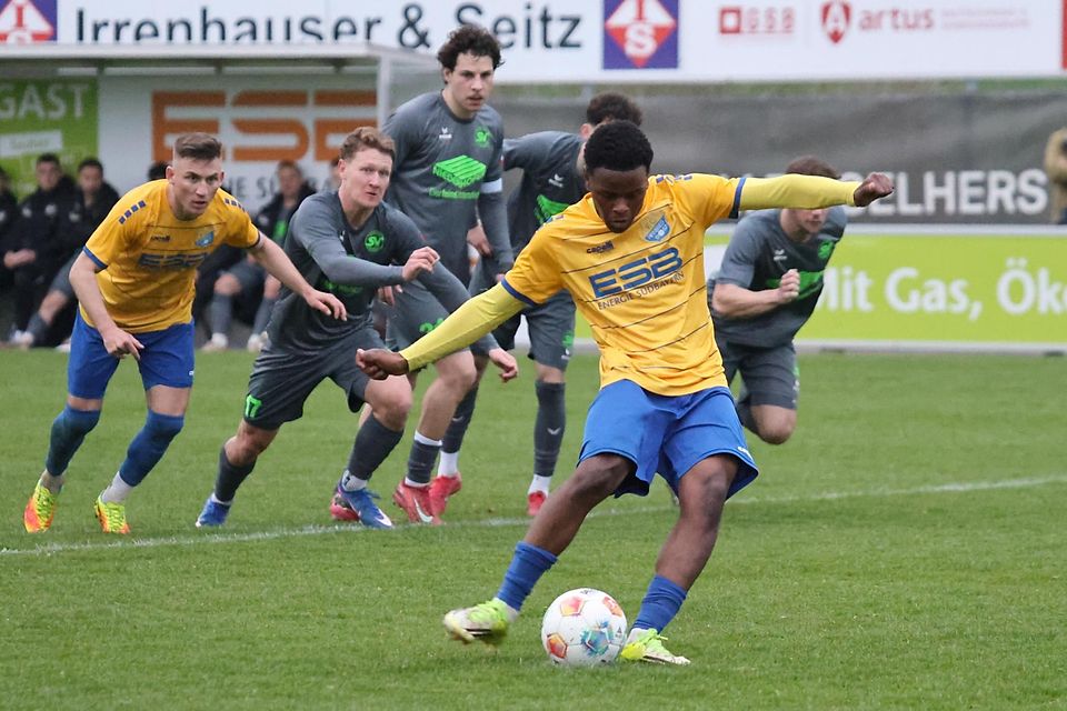 Machte endgültig den Deckel drauf: Jaroud Kanze verwandelte einen Elfmeter zum 3:0.