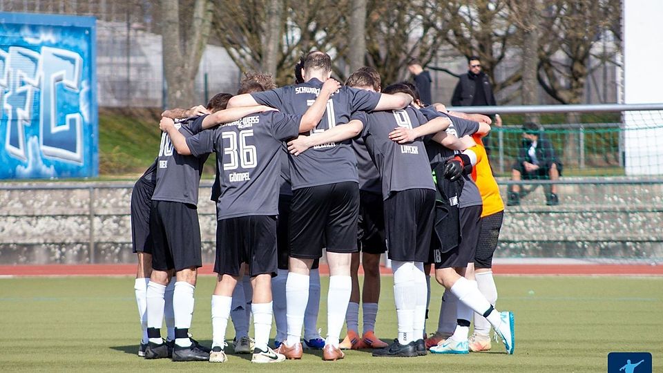 Schwarz-Weiß Wiesbaden feierte einen Befreiungsschlag gegen Frauenstein II.