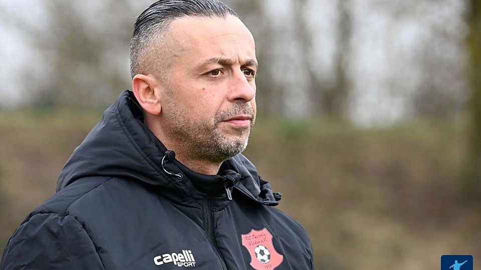 Im Mittelrheinpokal konnte Teutonia Weiden und Trainer Cayan Zenk den einzigen Pflichtspielsieg im Jahr 2025 feiern.