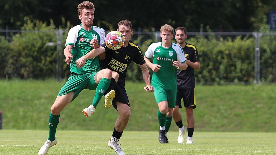 Mit sieben Toren maßgeblich am Geretsrieder Erfolg beteiligt: Fabio Pech (li.).