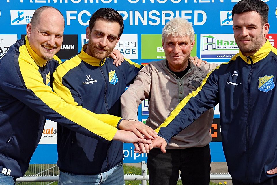 Geerdeter und regionaler: Benny Rauch, Enver Maltas, Sepp Ankner und Ati Lushi (von links) wollen den FC Pipinsried wieder zum Dorfclub machen.