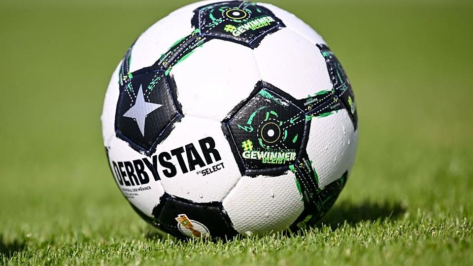 Noch vier Spieltage stehen in der Fußball-B-Liga Bergstraße an, dann ruht der Ball - Winterpause. (Symbolbild)	Foto: Harry Langer/dpa