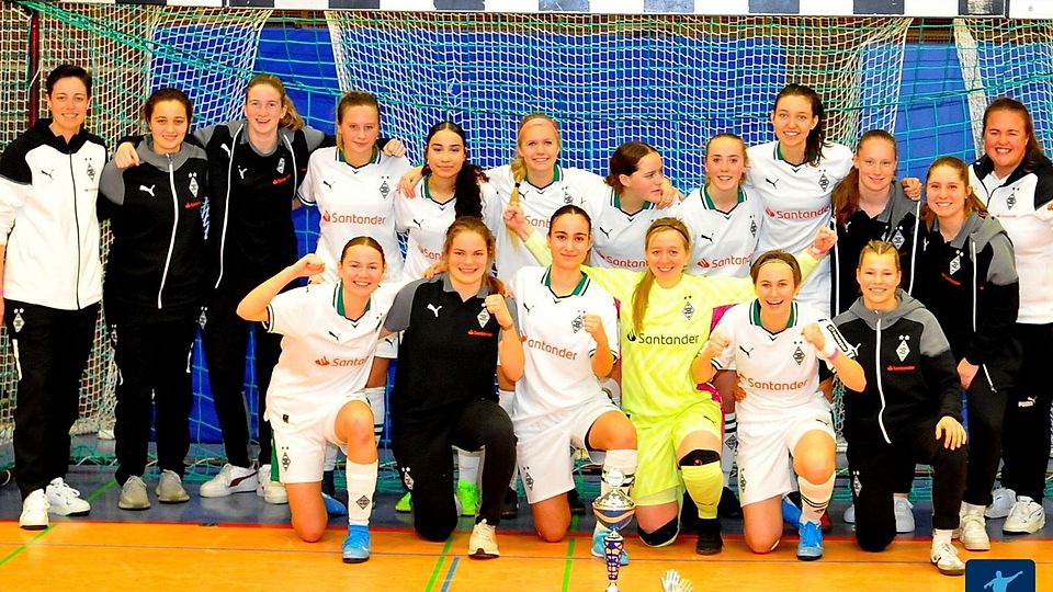 Borussias Zweites Frauenteam hat den Titel des Hallenstadtmeisters Mönchengladbach gewonnen.