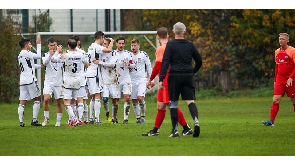 Nach der heftigen 0:6-Klatsche gegen Dieburg will der TSV Höchst am Wochenende gegen die SG Mosbach/Radheim endlich wieder ausgelassen jubeln.	Foto: Guido Schiek