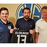 In welcher Liga spielt der neue Trainer mit dem SV Erlingen? Von links Abteilungsleiter Ralf Gherda, Danijel Krstic und 2. Vorsitzender Alois Meister.  Foto: SVE