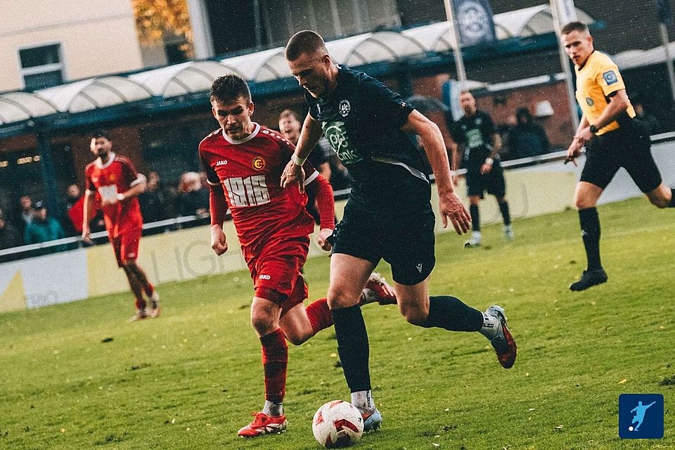 Wichtige Heimspiele für Erkenschwick (in Rot) und Aplerbeck stehen an. Wichtige Heimspiele für Erkenschwick (in Rot) und Aplerbeck stehen an.