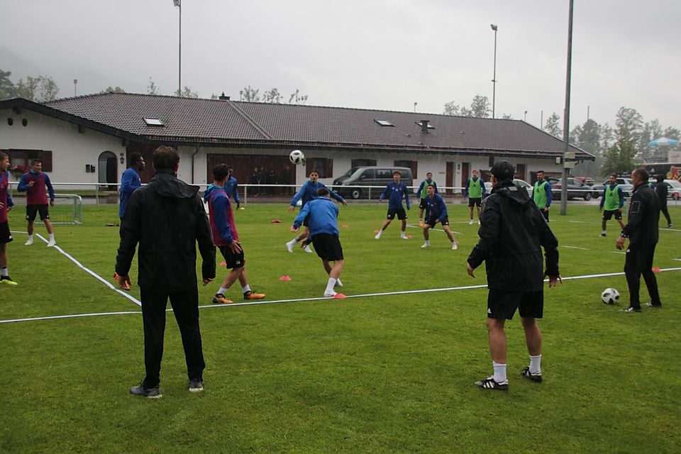 Auf besseres Wetter als beim Trainingslager 2018 in Rottach-Egern dürften die Spieler des FC Basel ab Mittwoch in Gmund hoffen.